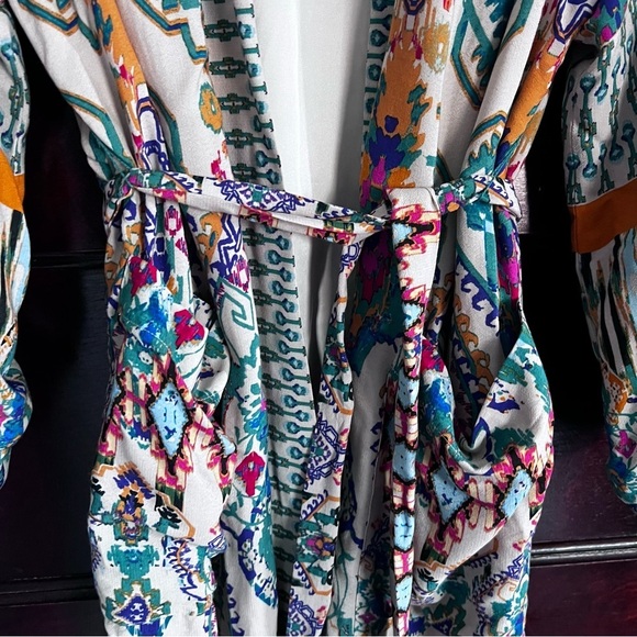 ASO TV Zara Geometric Print Kimono size Small - Picture 10 of 10